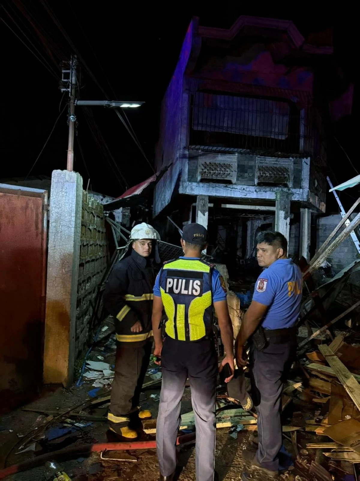 AN EXPLOSION shattered Christmas Day in Dagupan City. (Photo via Liezle Basa-Inigo) 