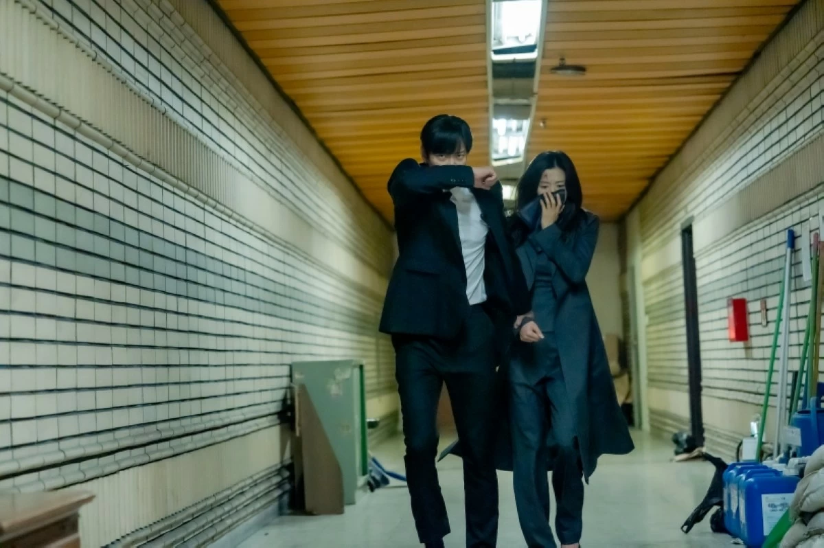  Jun Ji-hyun and Gang Dong-won in 