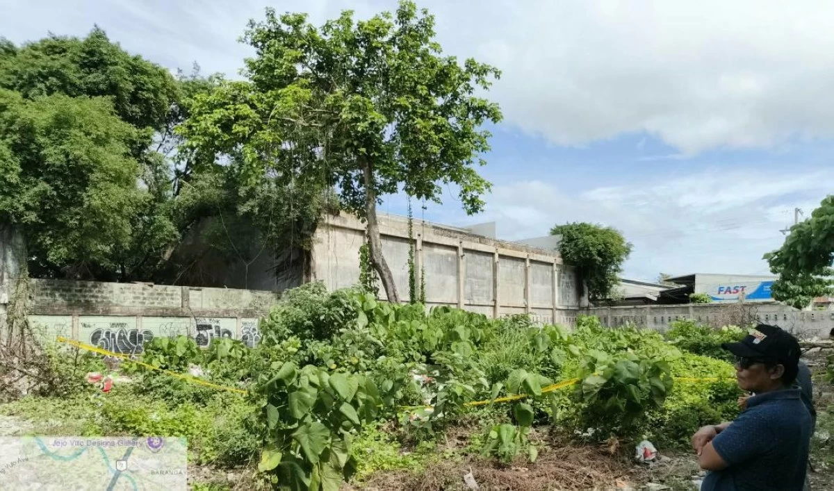 THE body of a woman was found in Barangay Singcang-Airport, Bacolod City on Sunday, Dec. 28.  (Police Station 8)