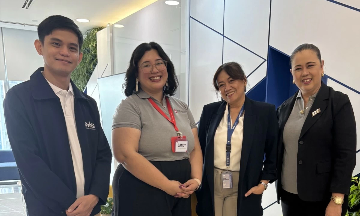 Steven Arevalo of the Department of Education, Candy Japlos, economic officer of the Swiss Embassy, Rochelle Gamboa, communication and corporate affairs lead of Roche Philippines, and MB’s Badette Cunanan.