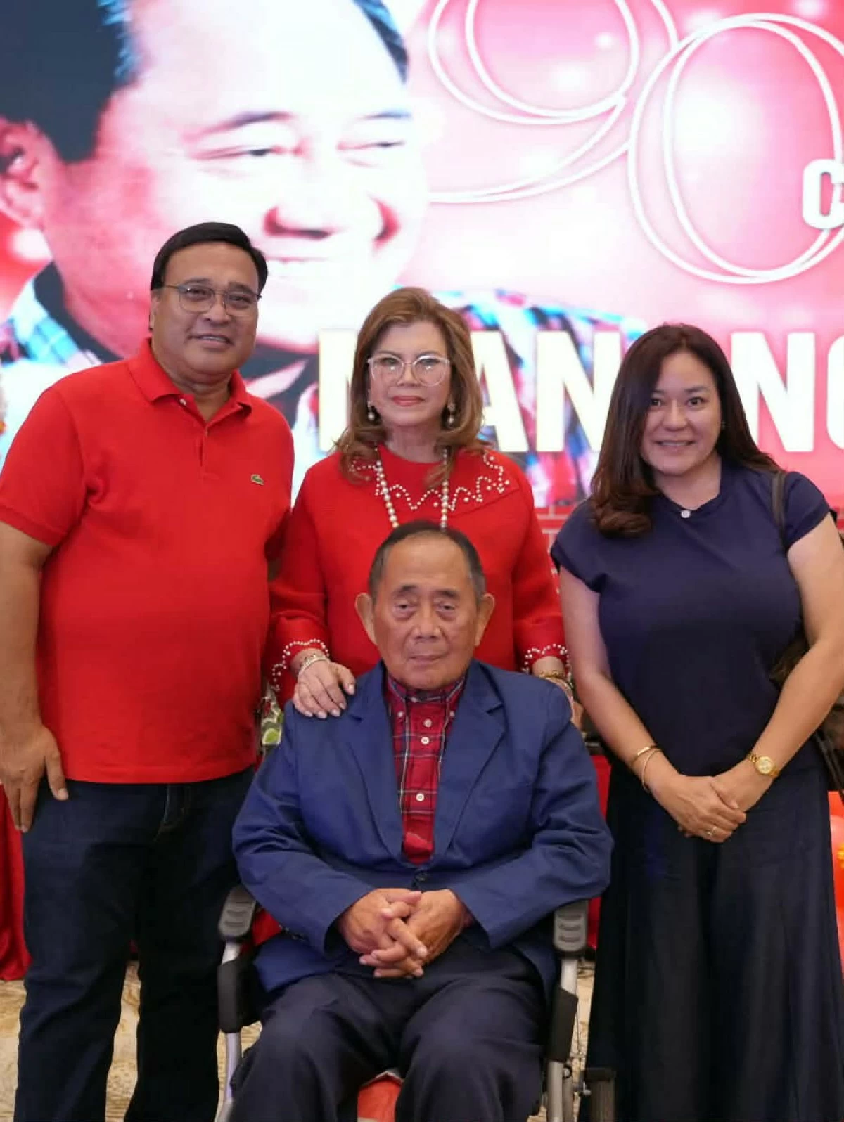 DV and Manay Gina with Manaoag Mayor  Jeremy Rosario and wife Twiggy