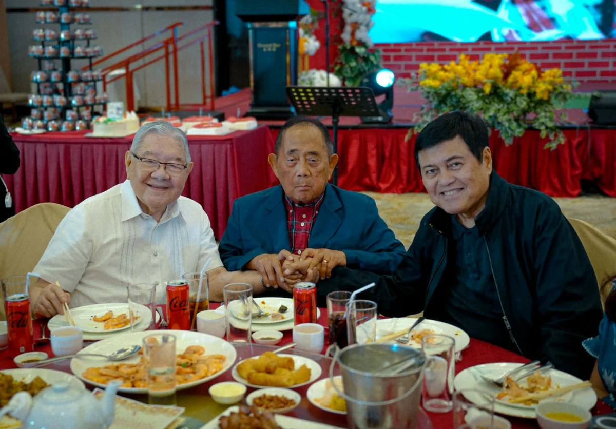 Jose de Venecia reunited with two -term Speaker Feliciano Belmonte and former Speaker and Senator Manny Villar