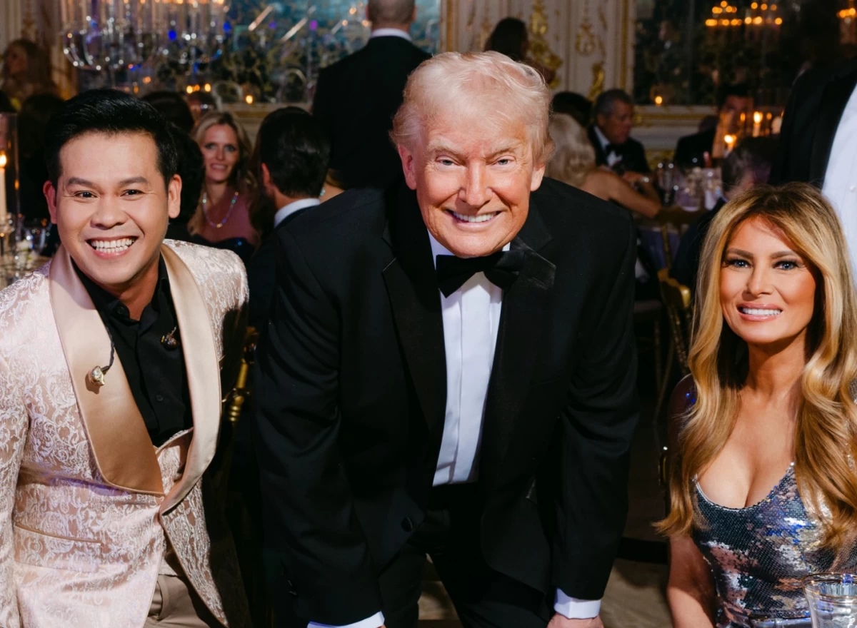 Filipino singer Marcelito Pomoy with US President Donald Trump and First Lady Melania Trump (Facebook) 
