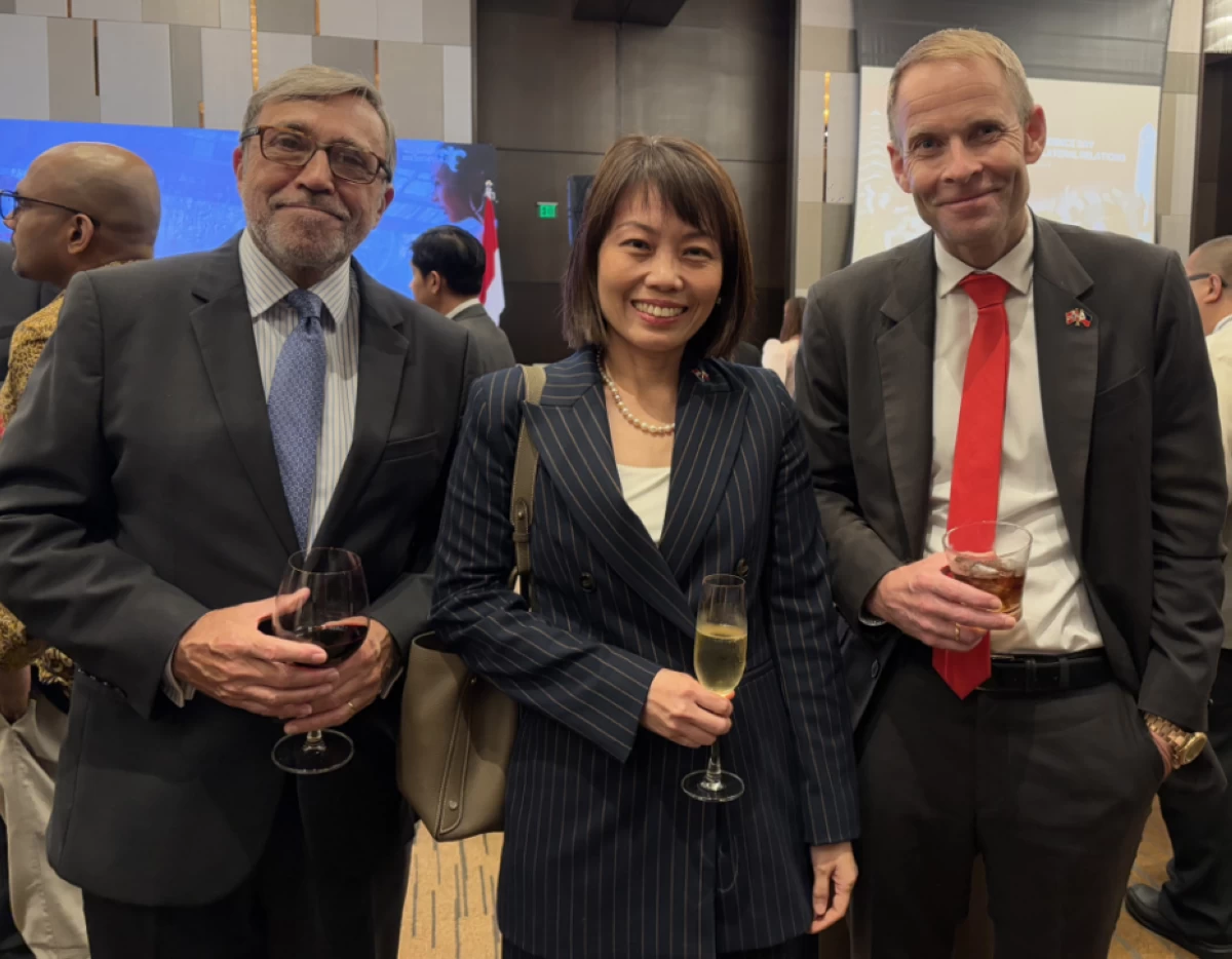 Ambassador Ricardo Luis Bocalandro of Argentina with Ambassador See Sin Yuan Angelita Constance of Singapore, and Ambassador Christian Halaas Lyster of Norway 
