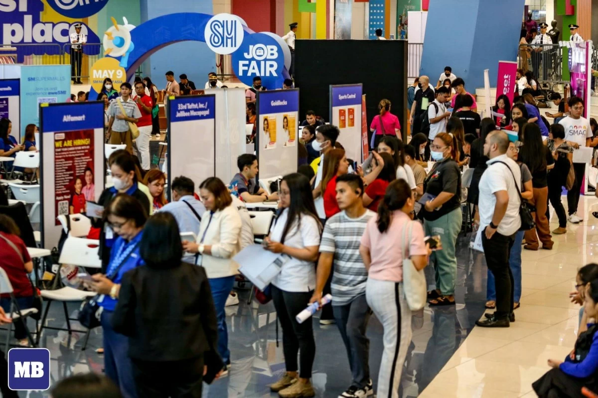 Jobless rate hits 4.4% in November as economy battles typhoon damage