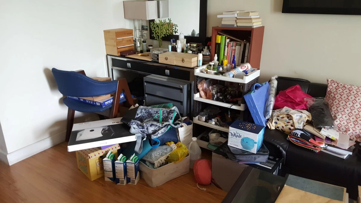 The client wanted to be able to mix her essential oils on a table she enjoyed working at, with quick access to her oiling supplies. 