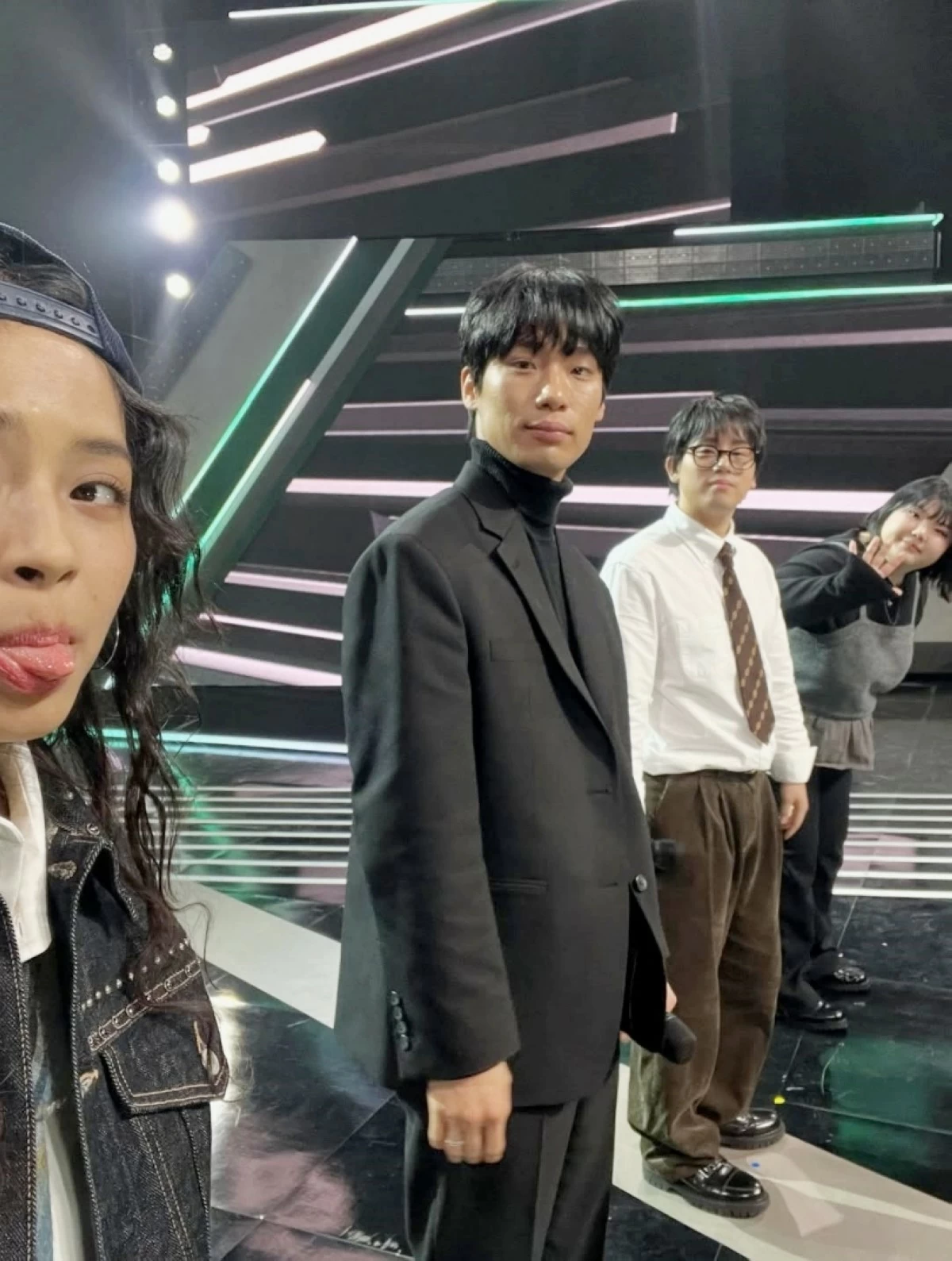 Gwyn Dorado with fellow top 4 contestants Lee Oh-wook, Kim Jae-min and Slowly during the finale of 