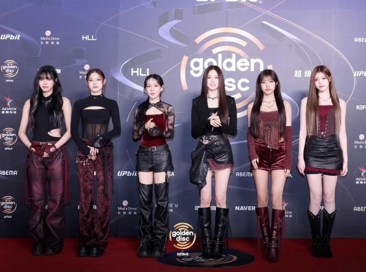Izna (Photo from Golden Disc Awards) 