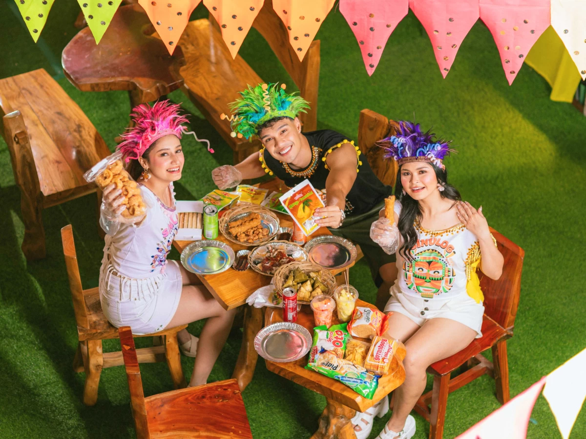 Get ready for an ultimate Sinulog feast and celebrate the vibrant culture with every bite! Grab your favorite meals and gather your squad because these festive flavors are best shared with friends.
