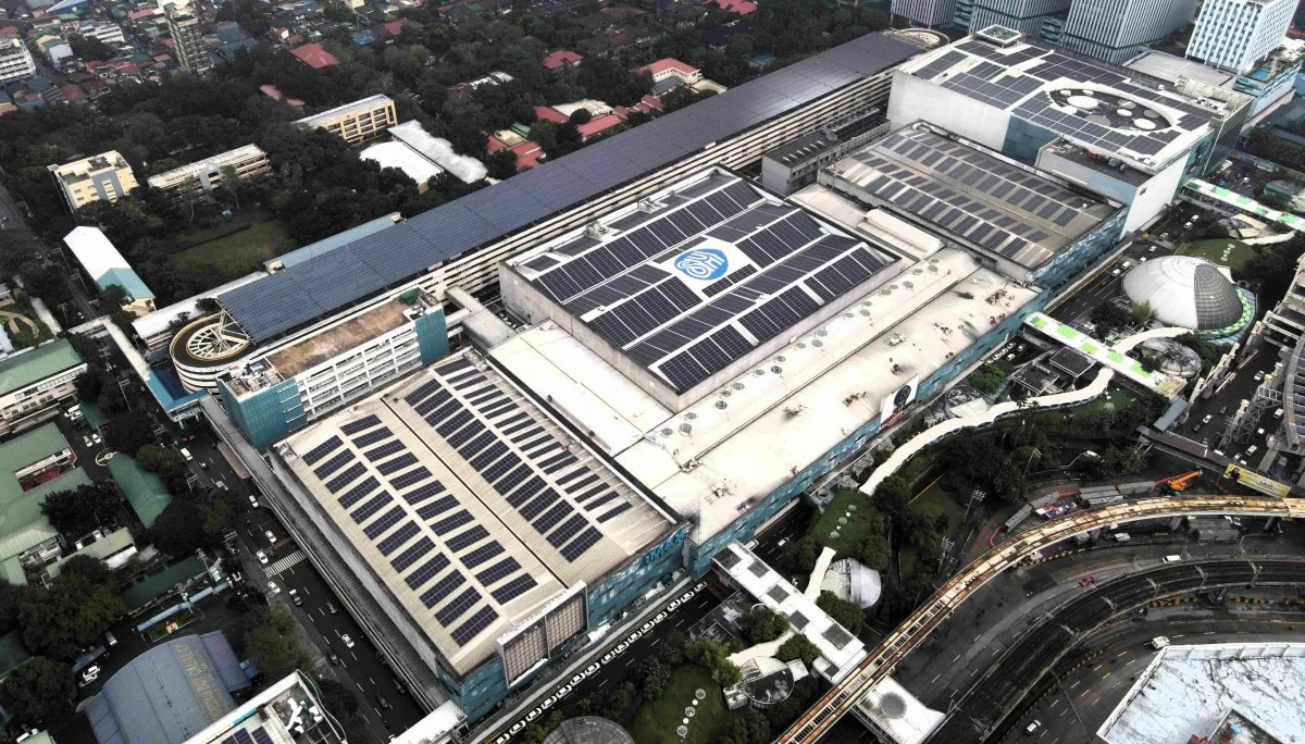 A historic 100MW milestone. At Quezon City, the SM North Edsa, the first Philippine mall to use clean energy with rooftop solar photovoltaic systems, continues to deliver SM Prime’s people-centric sustainable retail spaces.