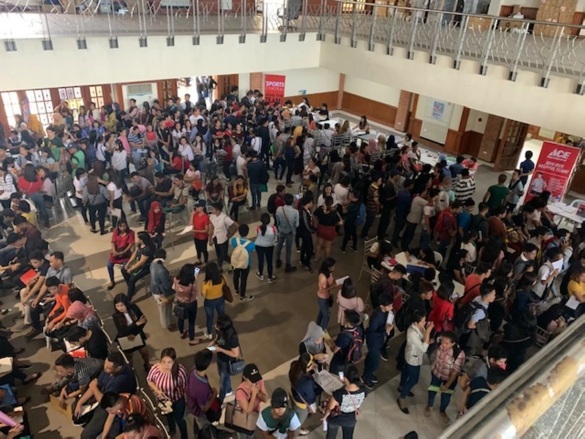 A strong turnout marks the previous exclusive Job Fair at SM City Zamboanga in 2024, with hundreds of job seekers lining up early to explore employment opportunities and submit applications—proof of the city’s strong demand for accessible jobs close to home.