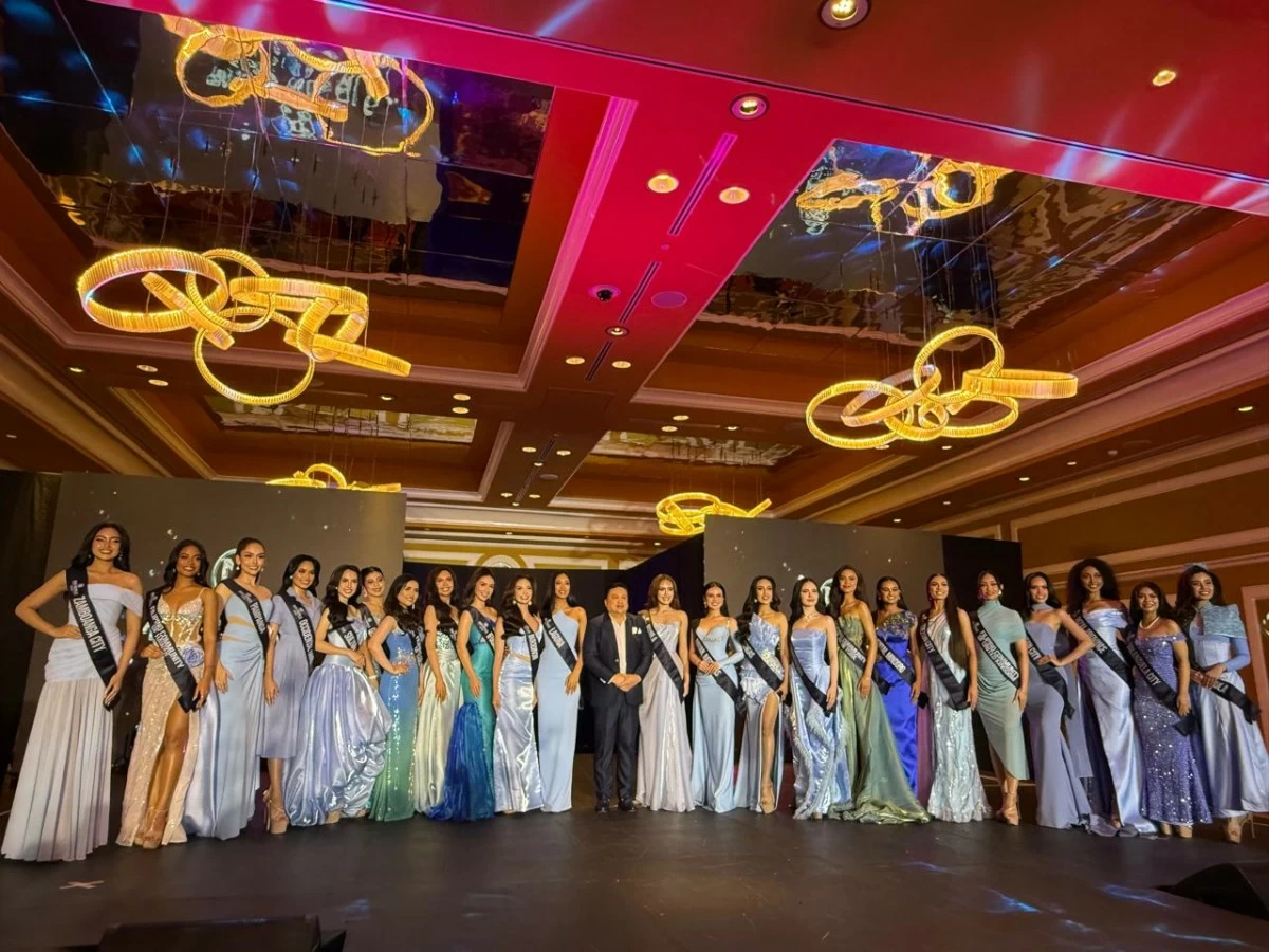 Miss World Philippines 2026 candidates pose with MWP national director Arnold Vegafria (center) at Okada Manila.