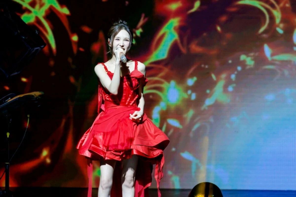 K-pop artist Wendy at her W:EALIVE world tour in Manila on Jan. 17 at the New Frontier Theater (Photo courtesy of Marck Forca)