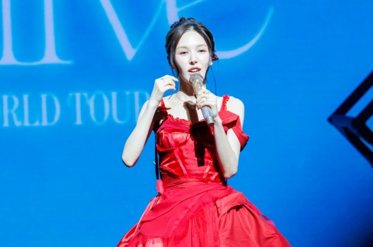 K-pop artist Wendy at her W:EALIVE world tour in Manila on Jan. 17 at the New Frontier Theater (Photo courtesy of Marck Forca)