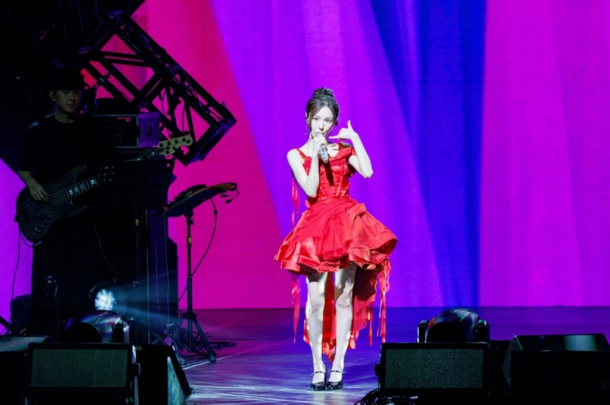 K-pop artist Wendy at her W:EALIVE world tour in Manila on Jan. 17 at the New Frontier Theater (Photo courtesy of Marck Forca)