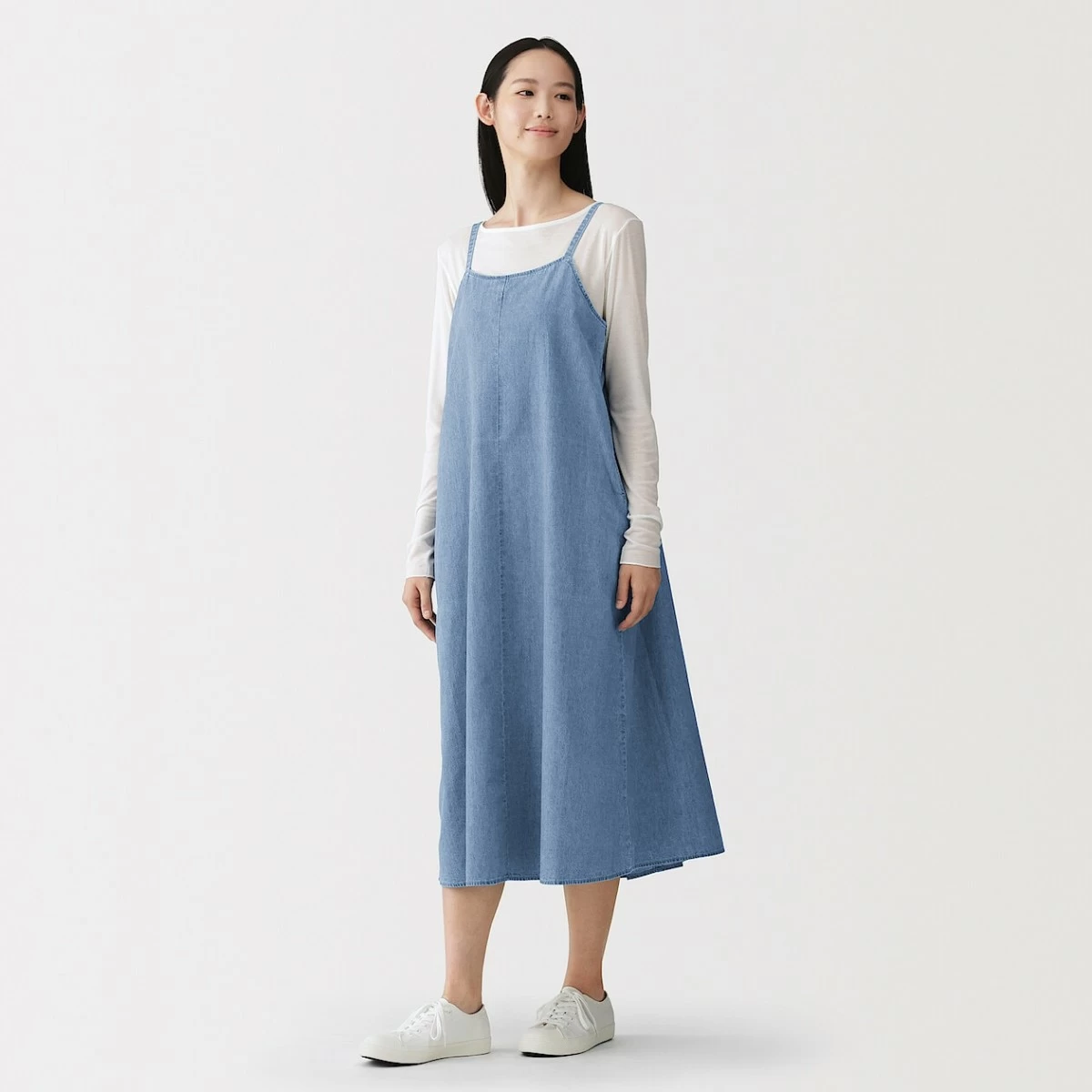 Women's Kapok blend denim camisole dress (₱2,250)