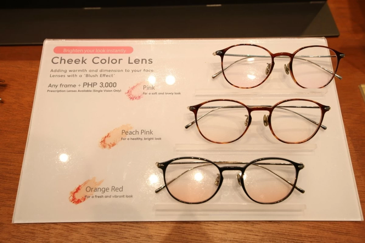 This eyewear is designed to enhance your natural beauty