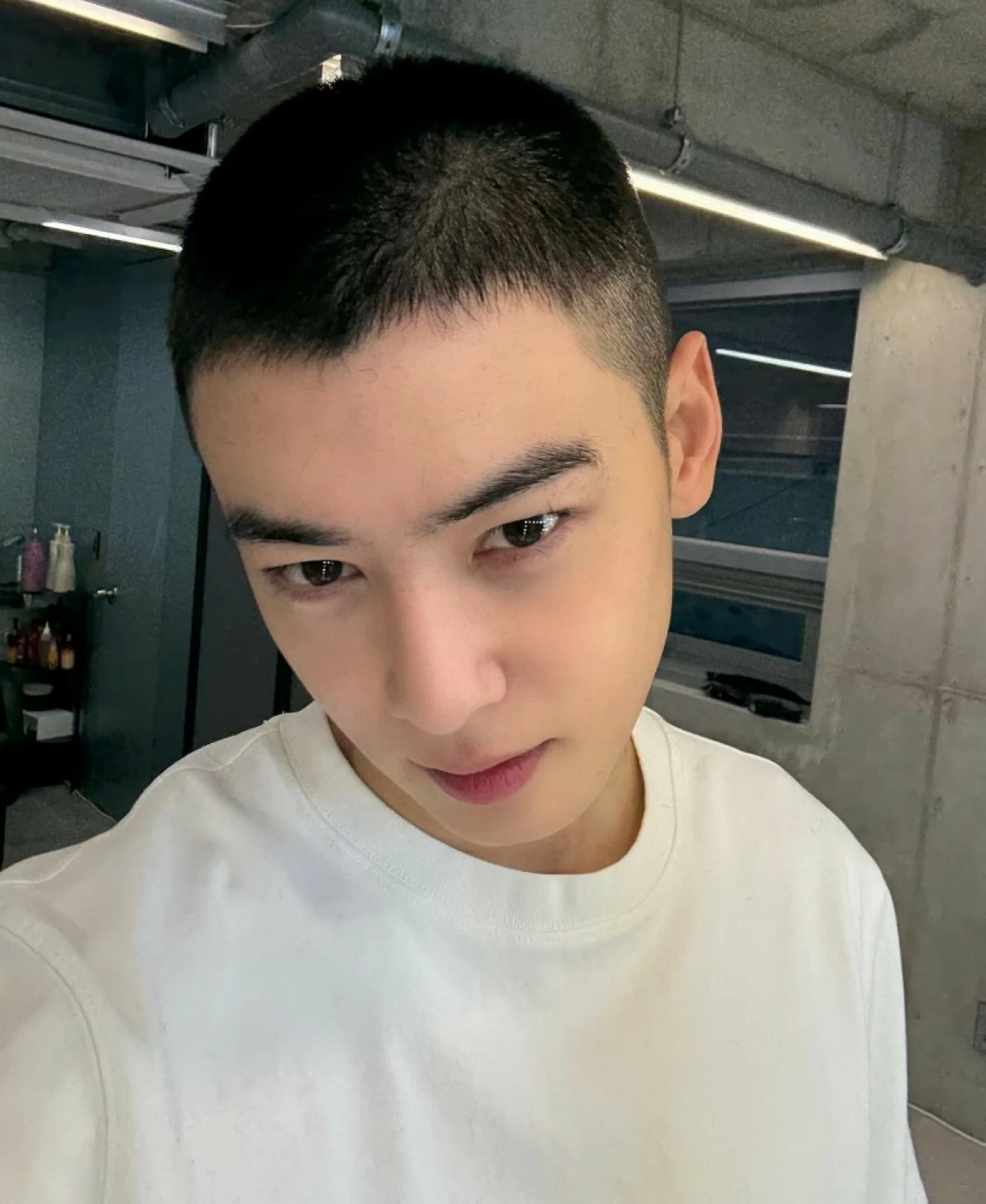 Korean star Cha Eun-woo before enlisting in the military in July last year (Instagram) 