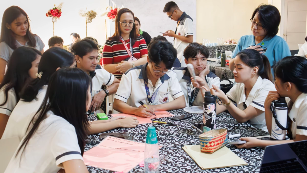  Klima Eskwela learners participate in a series of project management workshops focusing on solving the plastic crisis in their communities.
