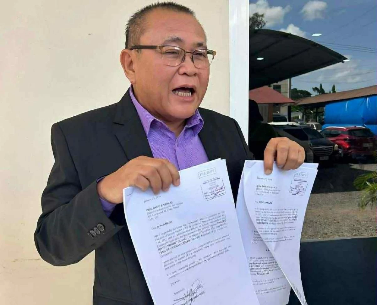 RADIO broadcaster and boxing judge Edward Ligas discusses the criminal and administrative complaints he filed against Mandaue City Mayor Thadeo Ouano and two barangay officials. (Contributed photo)