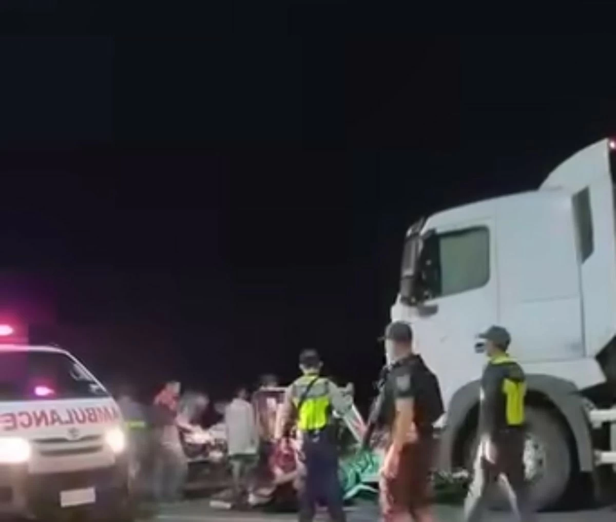 A COLLISION between a truck and tricycle claimed the lives of four sbiblings in Santiago City, Isabela on Friday night. 