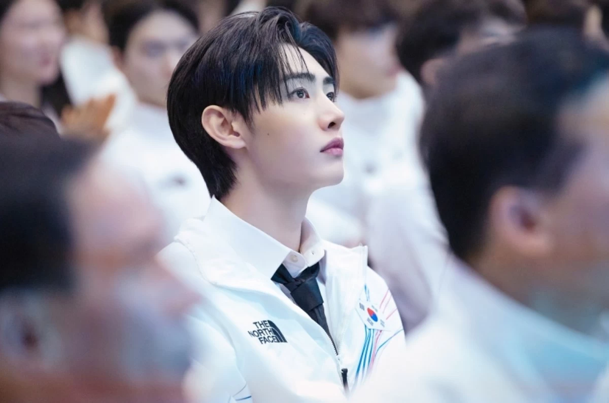 ENHYPEN's Sunghoon attending a ceremony for Korean athletes who will participate in the  Milano Cortina 2026 Winter Olympics (Belift Lab) 