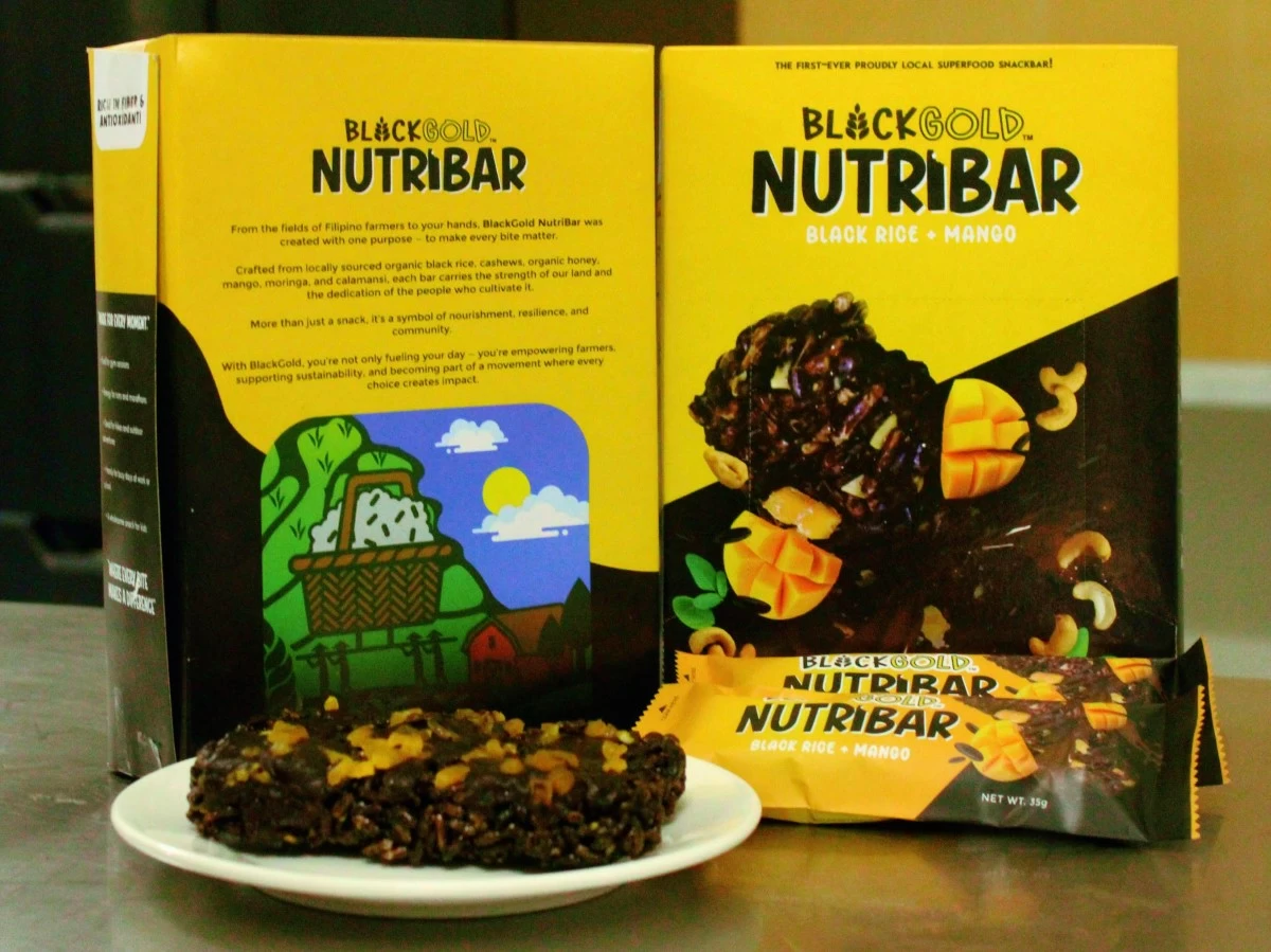 BlackGold’s Nutribar made with locally sourced, nutrient-rich ingredients: black rice, cashews, organic honey, mango, moringa, and calamansi.