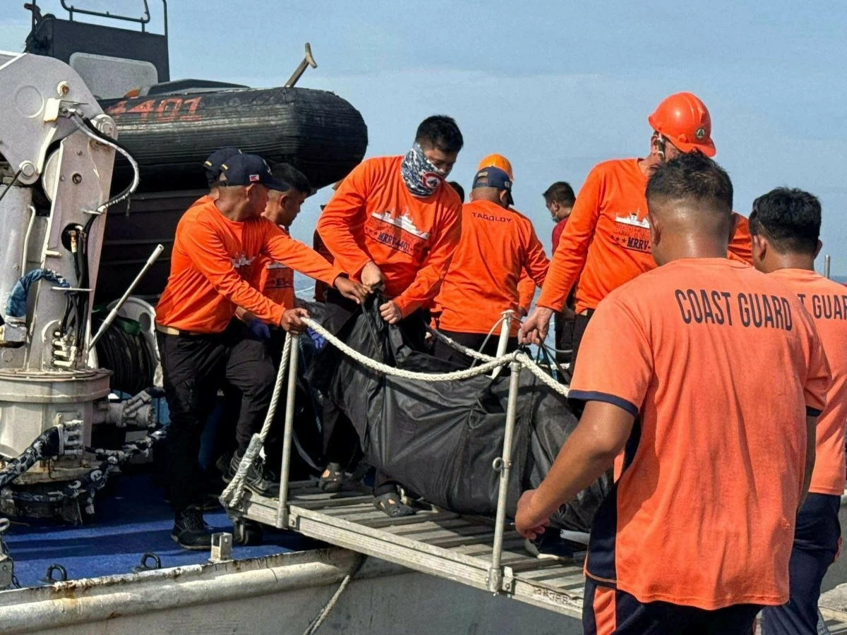 PHILIPPINE Coast Guard personnel carry a body bag in Zamboanga City, Monday, Jan. 26, 2026, after MV Trisha Kerstin 3, an inter-island cargo and passenger ferry, sank. (AP)