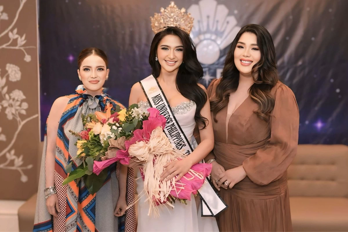 Miss Universe Philippines Tacloban 2026 Jacqueline Gulrajani is flanked by Mags Cue (left), Miss Universe Philippines Vice President for Global and National Search, and Rachelle Erica Chua Pineda, the local director for Miss Universe Philippines.