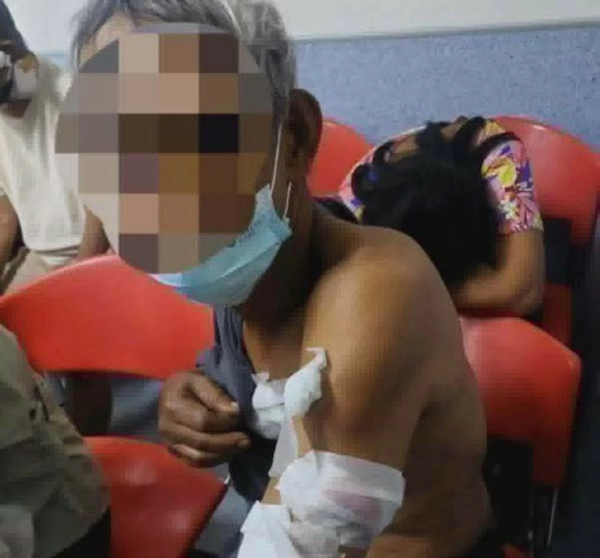 The victim sustained a chest injury (Photo from Manila Police District)