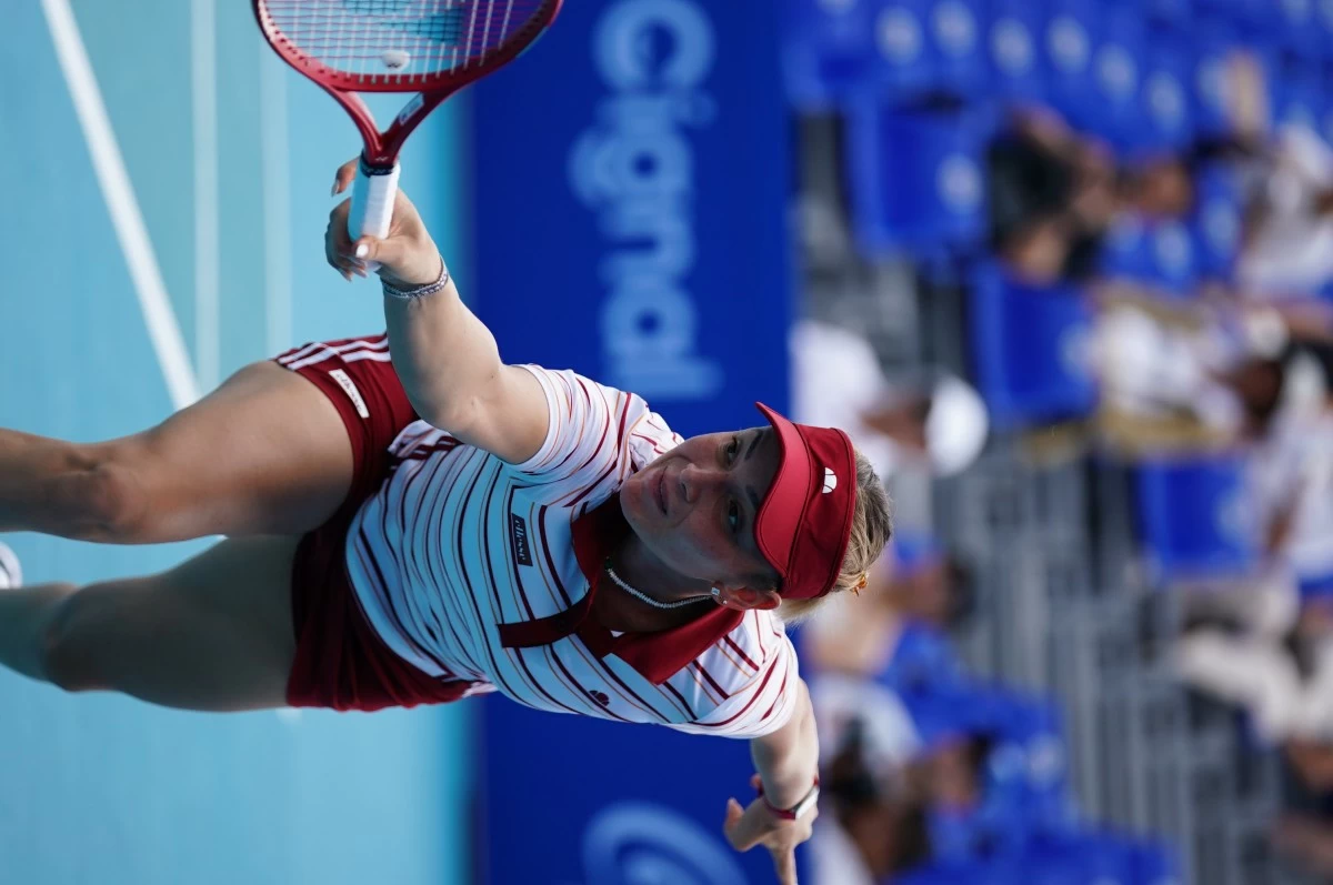 Crowd-favorite Croatian Donna Vekic advances to the finals in style. (PWO)