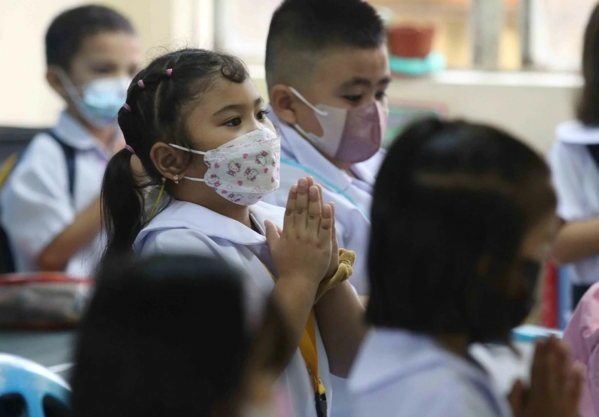 EDCOM II presented the 10-year Philippine education roadmap to President Marcos, targeting 90% Grade 12 proficiency and increased education funding by 2035. (Manila Bulletin / file photo)