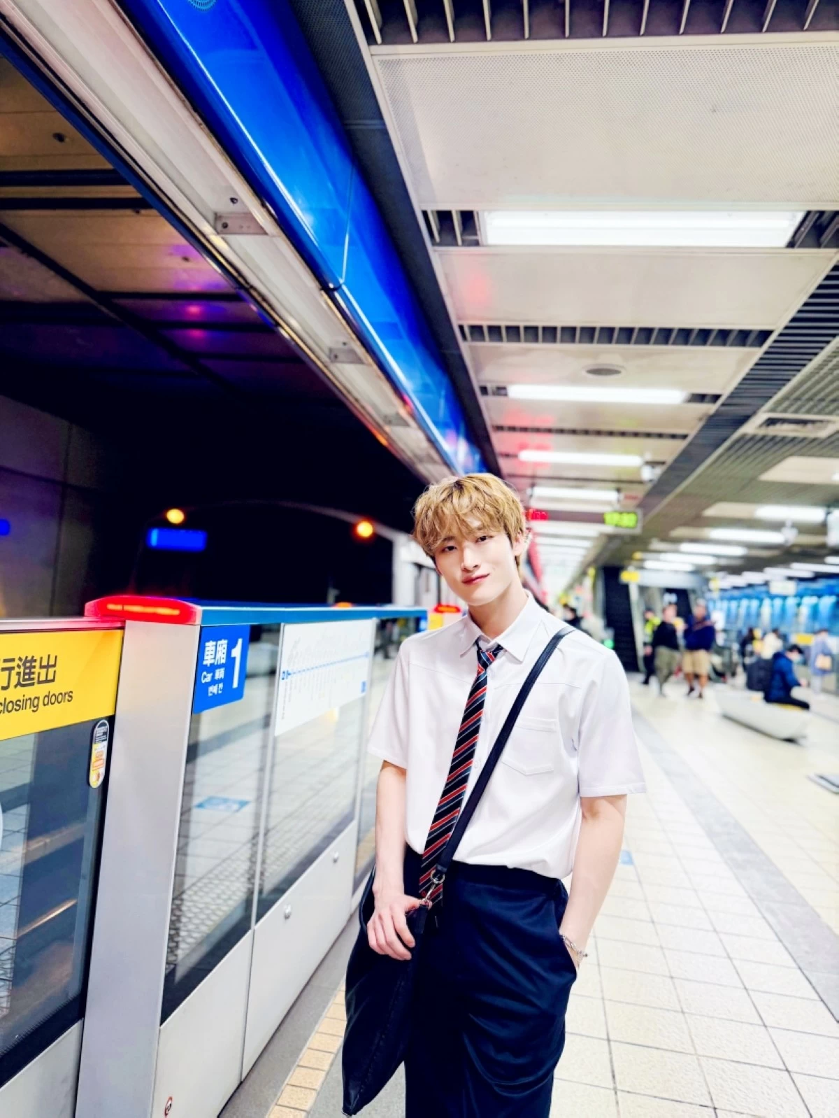 ALL(H)OURS (EDEN Entertainment)