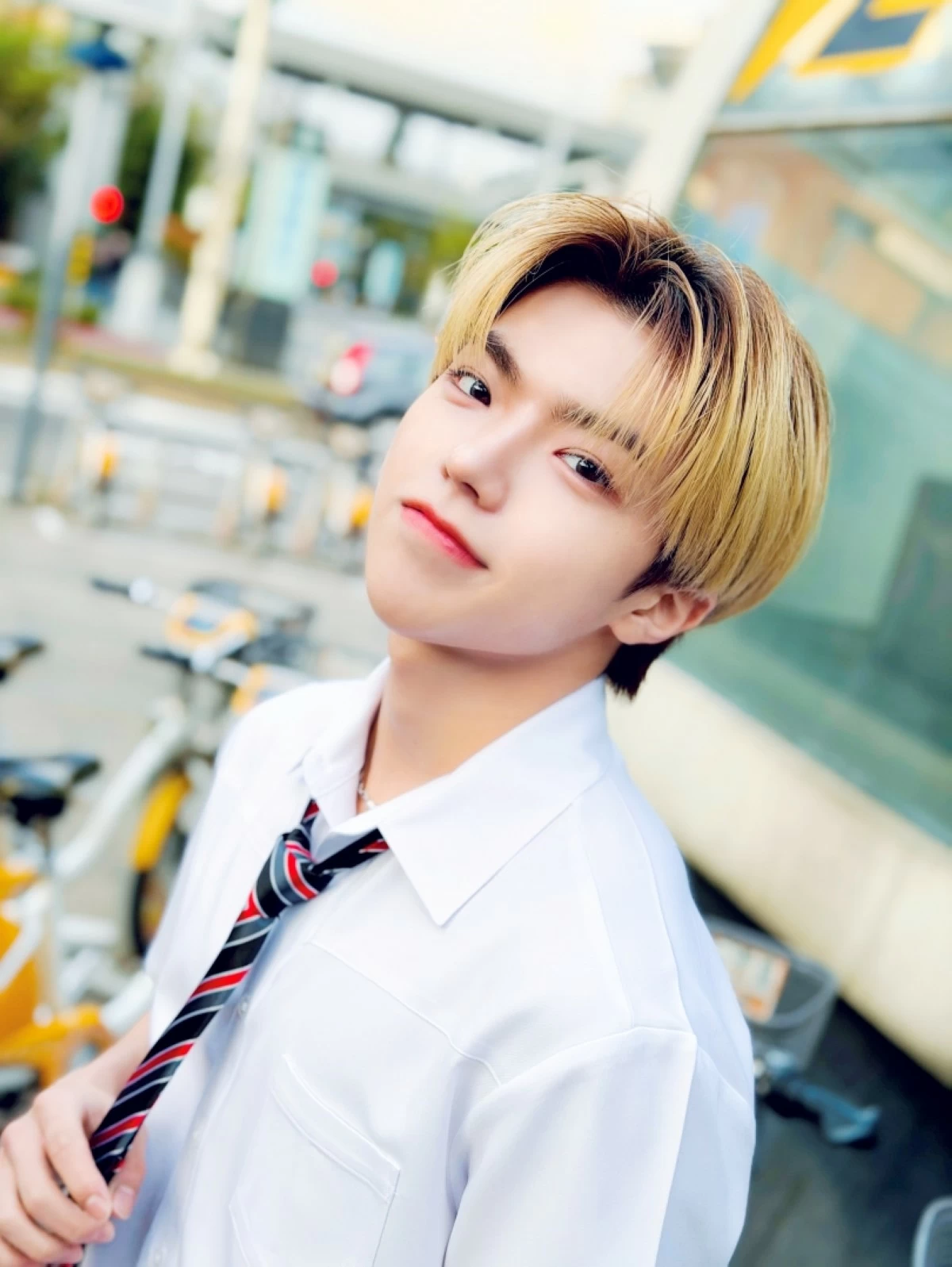 ALL(H)OURS (EDEN Entertainment)