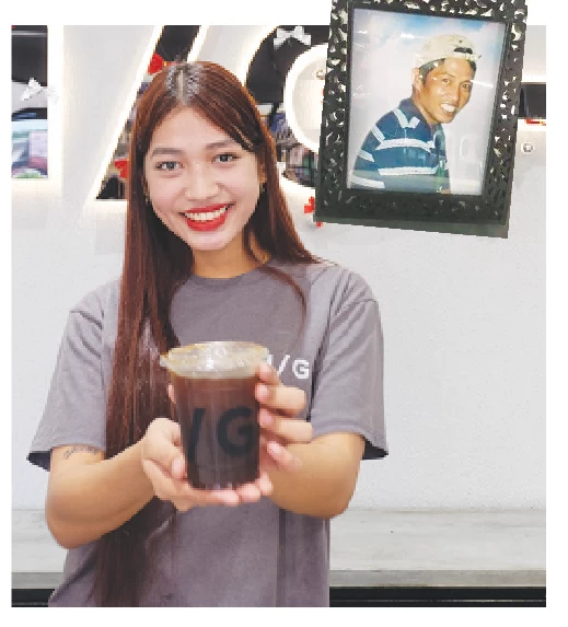 AT YOUR SERVICE - Venus Hermosa at her new job as barista at a coffee shop in Pandi, Bulacan. Inset photo is her late father who was an alleged victim of the previous administration's war on illegal drugs.