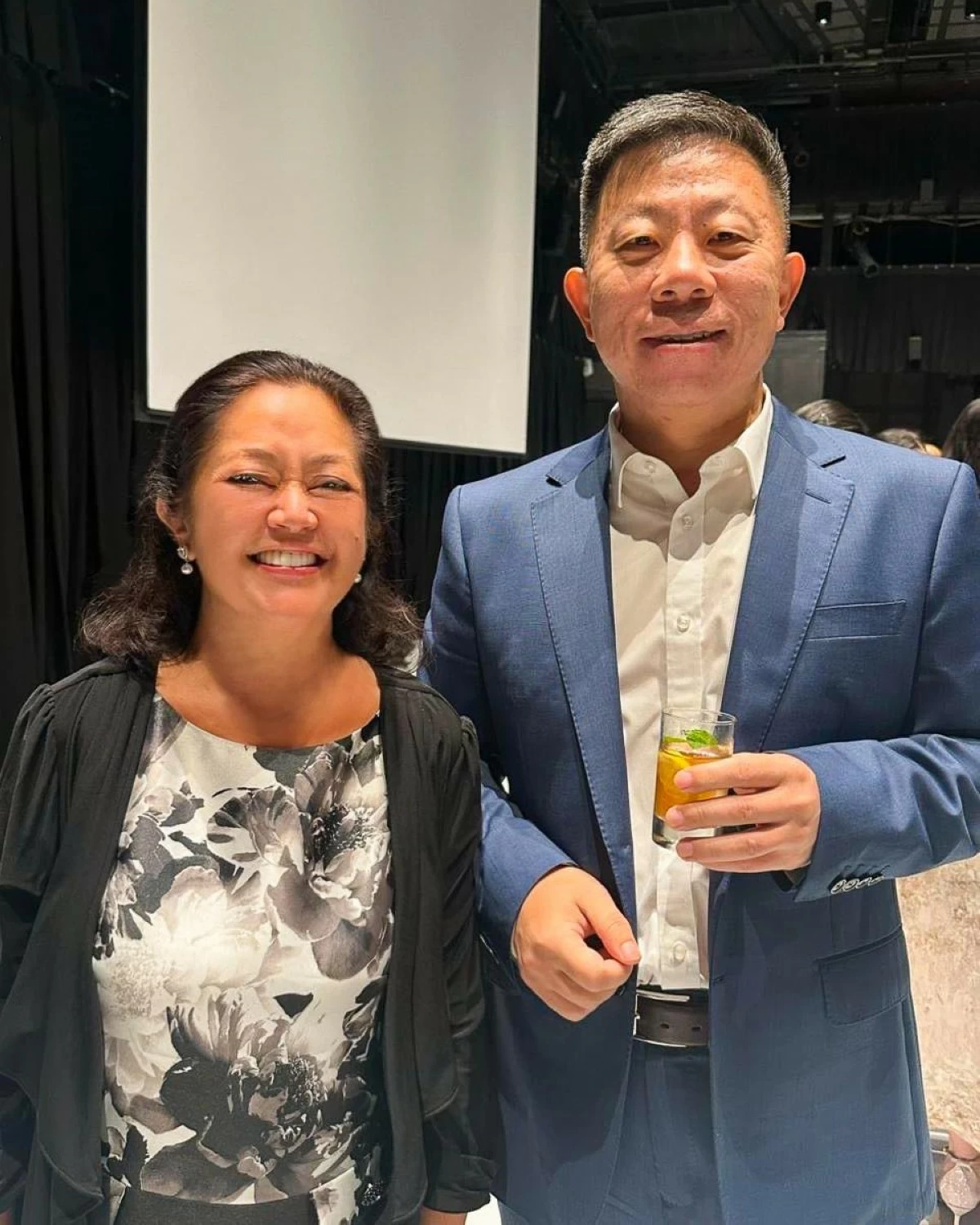 First Lady Liza Araneta-Marcos and Chinese Ambassador to the Philippines Jing Quan pose for a photo during the Lang Lang live in Manila. (Photo courtesy of Liza Marcos)