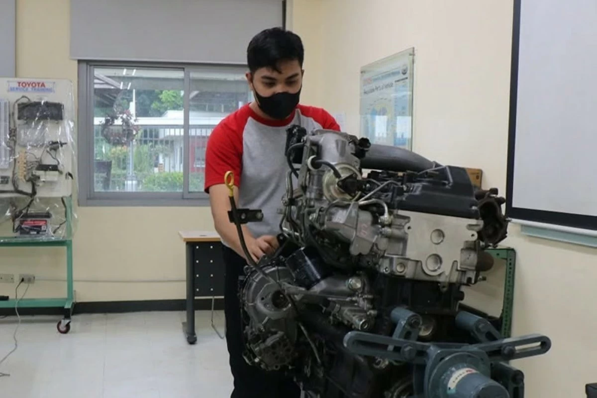 Hibek Ira Cruz during his classes at TMP Tech