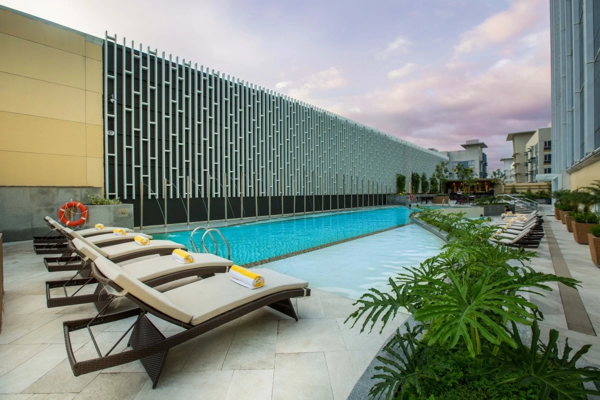 The outdoor heated swimming pool at the 11th floor