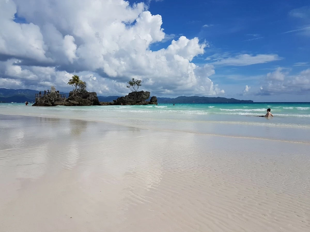 POWDERED PARADISE The white sand shoreline of White Beach Boracay, Boracay’s most famous beach.