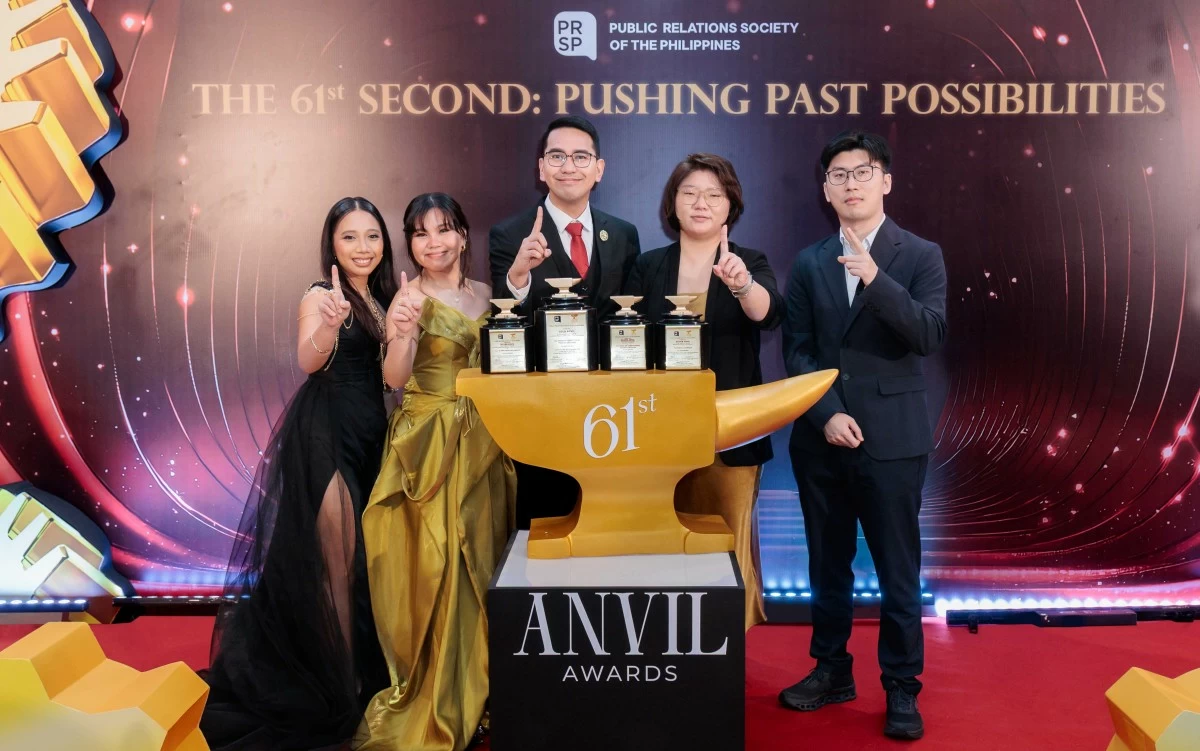 From left to right: TCL Digital Officer Jem Domingo, PR Officer Guia Anne Tilbe, Brand Manager Joseph Cernitchez, Deputy Marketing Director Shae Yu and Product Manager for AC Operation Jasper Jing