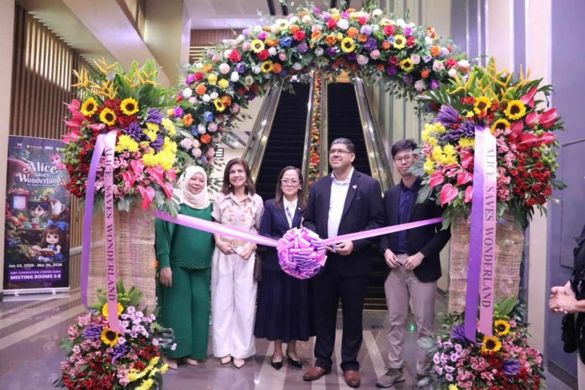 Opening ceremony of 'Alice Saves Wonderland' last Jan. 14, 2026. (From left) SparksLab Information Technology Solutions Philippines owner Jamilah Delgado, DOT-NCR regional director Catherine Agustin,SMX director of Banquets and Event ServicesJanytte Siega, SparksLab Technology Dubai owner Mohamed Thameem, and FrameMotion Malaysia business development Andy Teo 