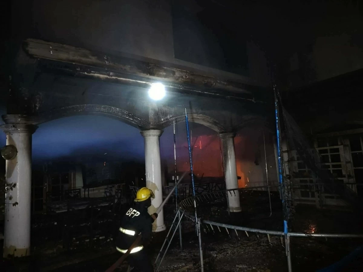 The fire in Ayala Alabang in Muntinlupa (Photo from the Muntinlupa City Department of Disaster Resilience and Management)