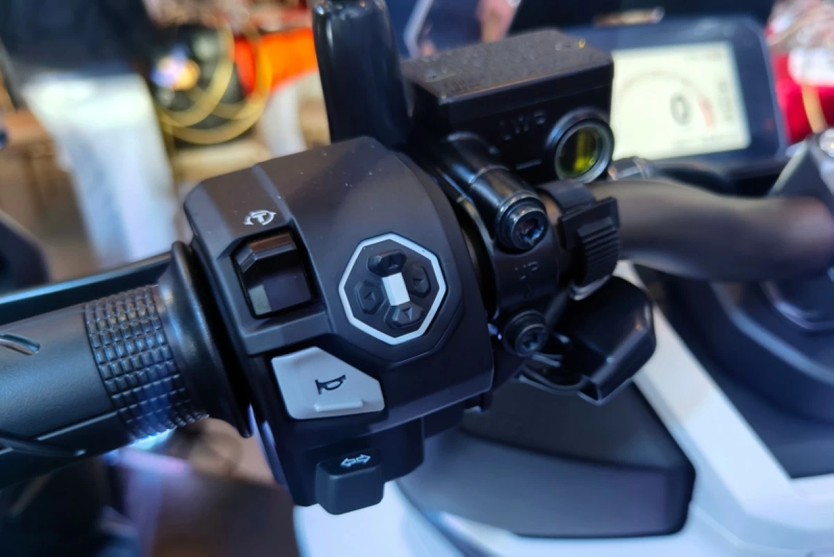 The RoadSync system's display can by controlled with the new multi-function switch within reach.