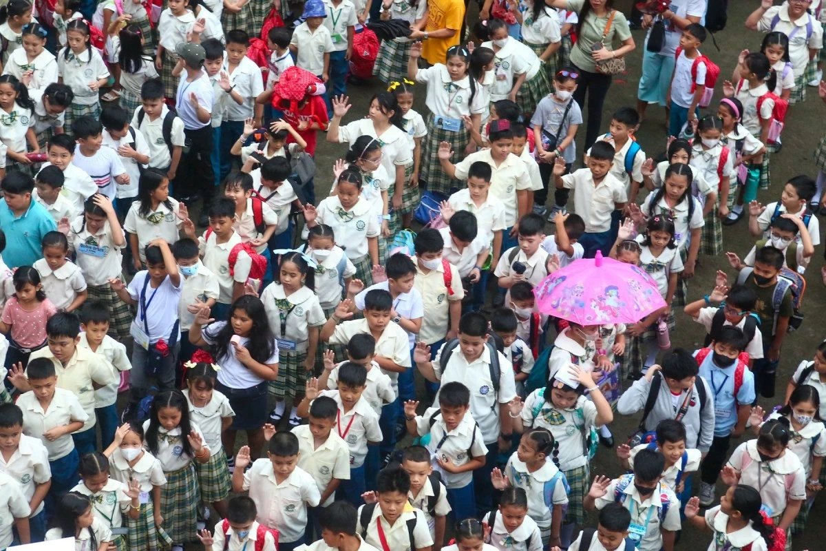 The Alliance of Concerned Teachers (ACT) Philippines warned that ‘mass promotion’ reflects systemic failures, not classroom-level decisions. (Manila Bulletin / file) 