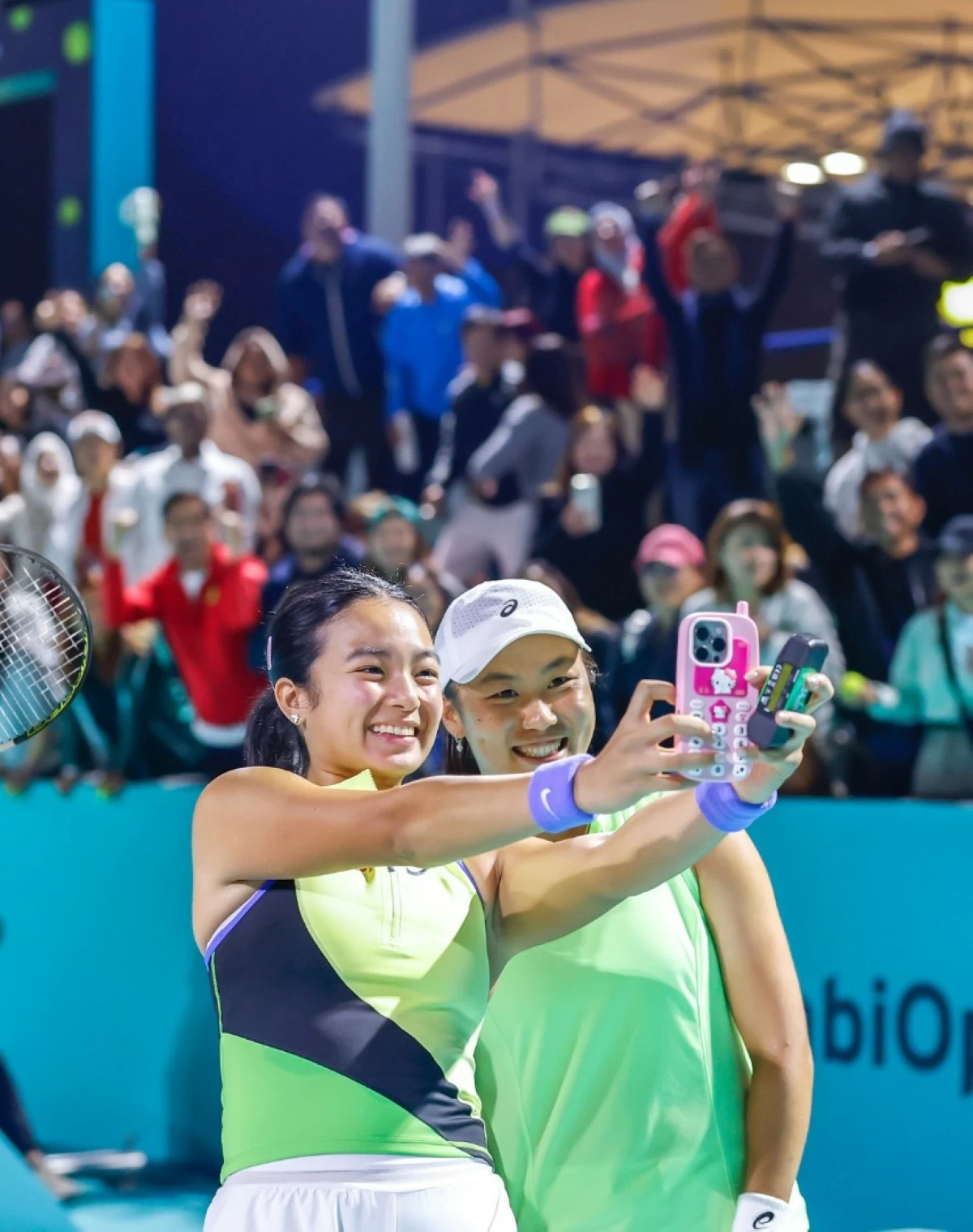 SEA-sters Alex Eala and Janice Tjen continue their brilliant run in the WTA 500 Abu Dhabi Open doubles event. (Mubadala Abu Dhabi Open)