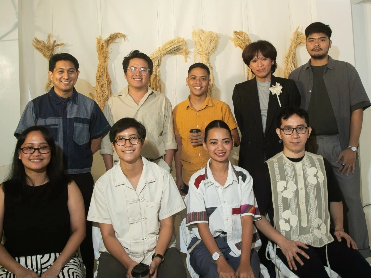 MODERN VISIONARIES (Standing) Daniel Ubas, Jasser Aguila, Razel Mari, Dee Javier, Edward Sibunga, (seated) Viktoria Laguyo, Selena Placino, Jema Gamer, and Marc Carcillar