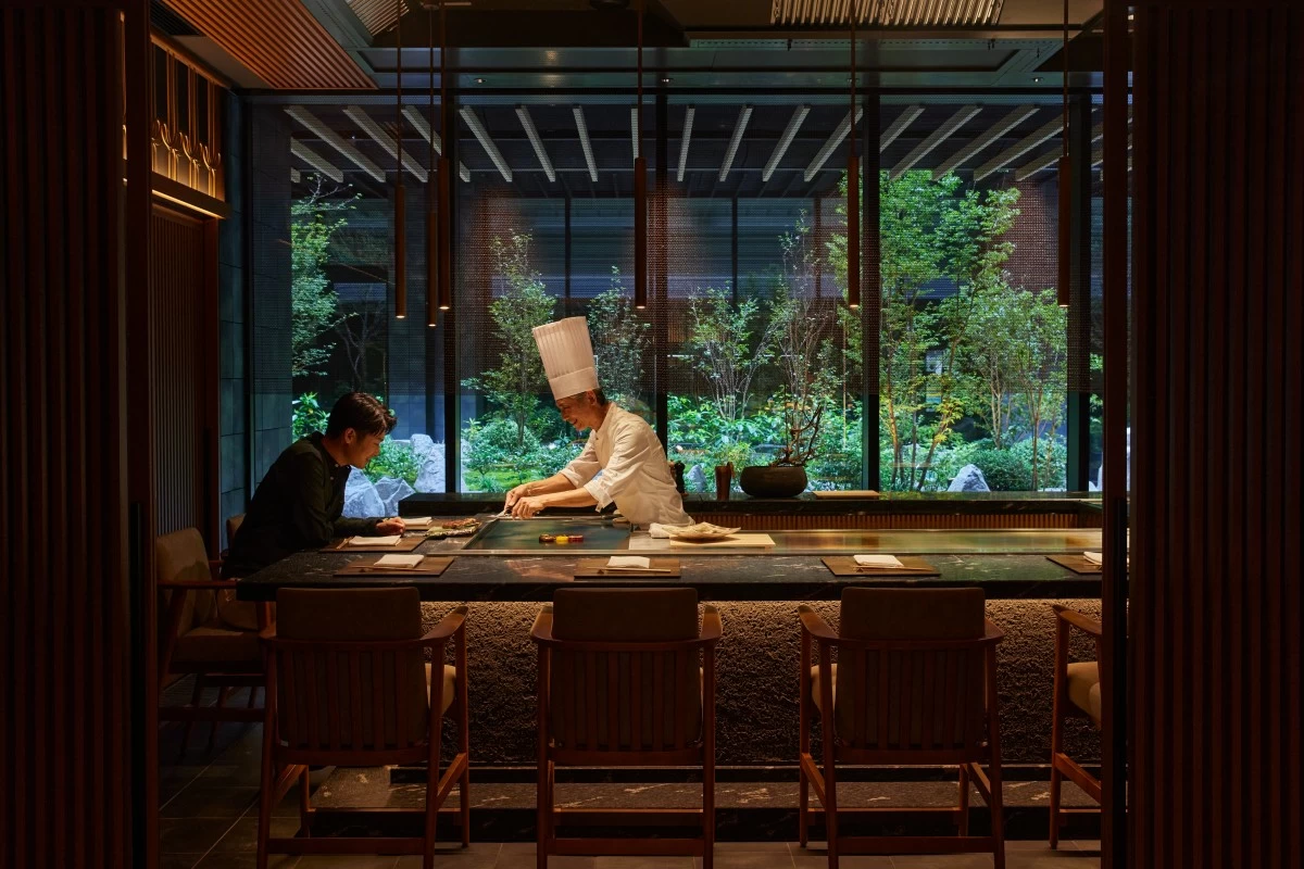 ITIDAKIMASU Koyo offers an omakase course meal and authentic Edomae sushi 
