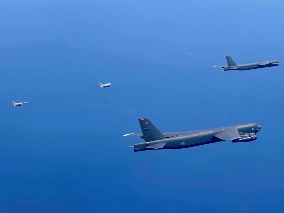 Two FA-50PH fighter aircraft and two U.S. B-52 bomber aircraft conducted a Bilateral Bomber Air Patrol over the West Philippine Sea on February 6, 2026. (Photo: Philippine Air Force)