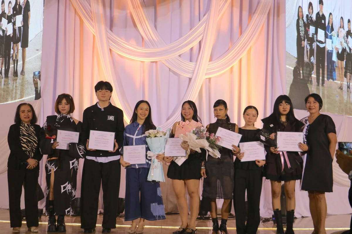 SPECIAL CITATION WINNERS (From left) Benilde Fashion Design and Merchandising (FDM) educator Cecilia Lansang, Amanda Antonette D. Garcia, Rainer Joshua B. Dysanco, Mabyn Faith D. De Vera, Aniann Maurel V. Bonotano, Ashanti Nicole M. Medes, Jillian B. Ngo, Mishika A. Sasakura, and educator Lydia Pajaron