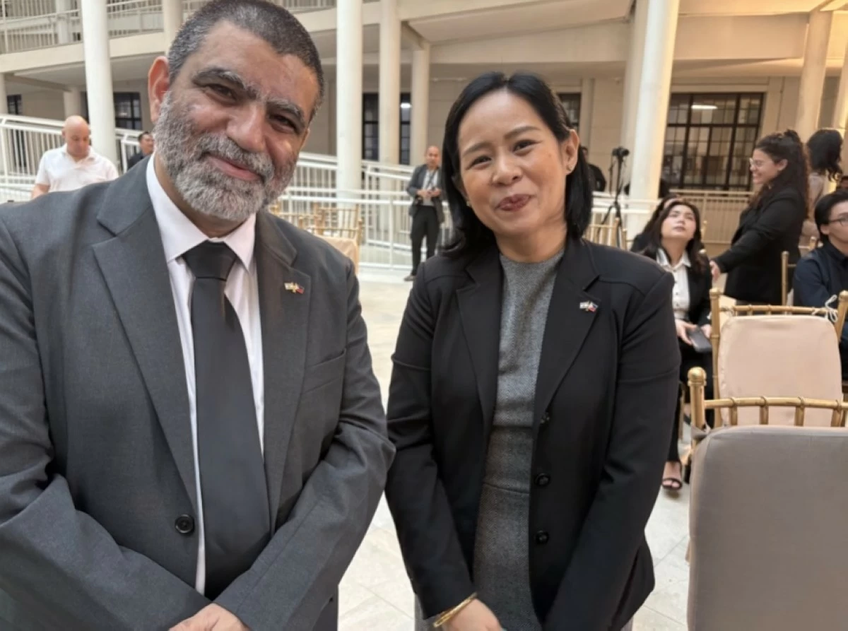 Israel Embassy’s Consul Moti Cohen and Consular Officer Luisa Arino
